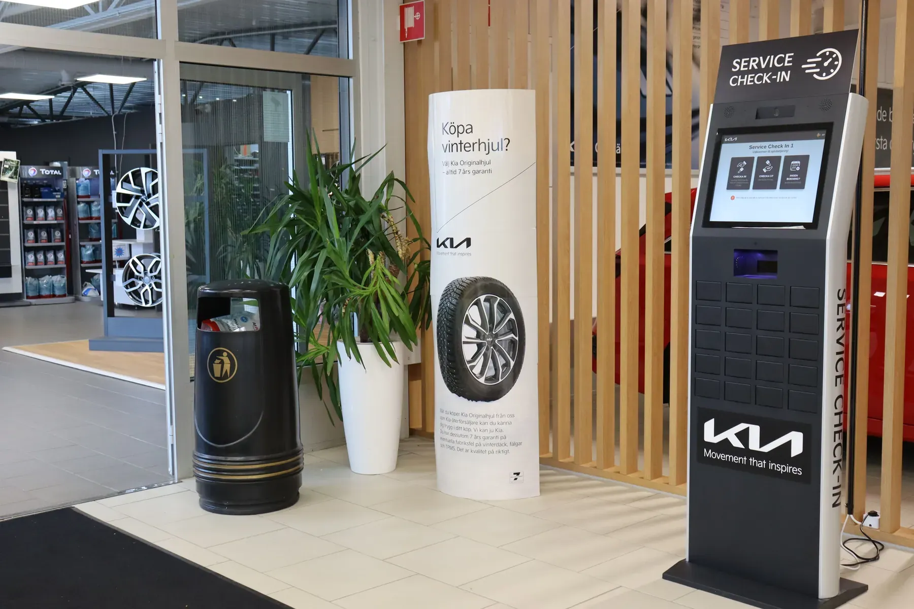 Kias digitala in- och utcheckningskiosk hos Bil Brodd